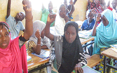 Tribune éduquer les filles donner une nouvelle chance au développement social au Niger